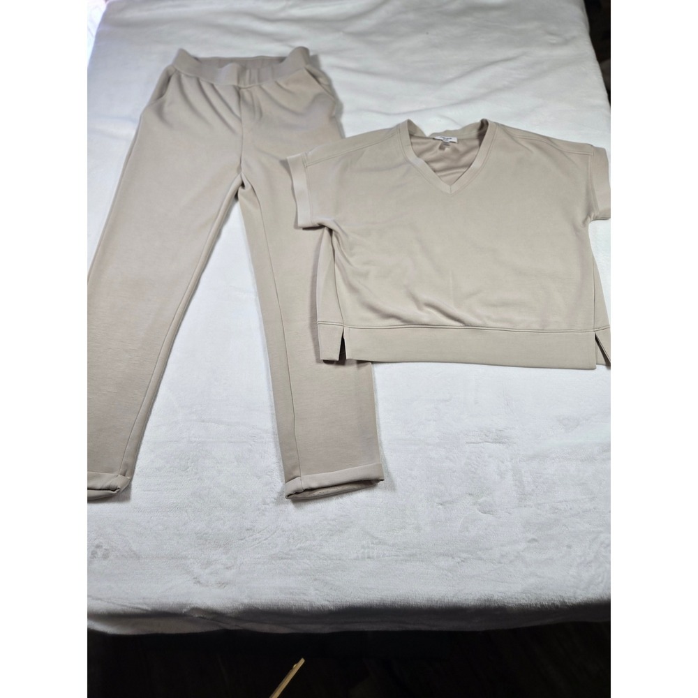 Cable & Gauge Tan Beige 2 Piece Loungewear Set‎ V-Neck Top  S Modal Quiet Luxery